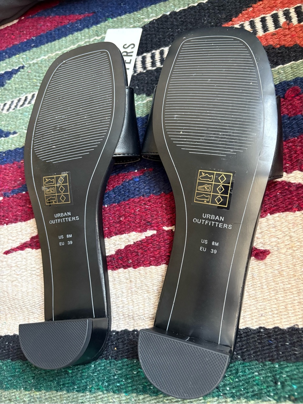 Black Chic (P)Leather Sandals - Picture 3 of 4